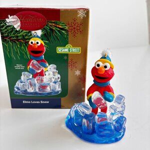 Sesame Street Elmo Loves Snow Carlton Cards Christmas Ornament 2004